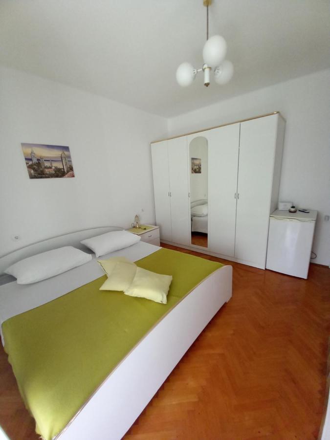 Bed and Breakfast Sobe Sotic Раб Екстер'єр фото